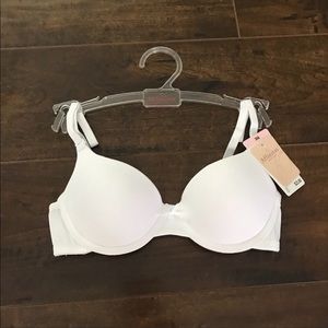 Affinitas Intimates White Push-up Bra NWT